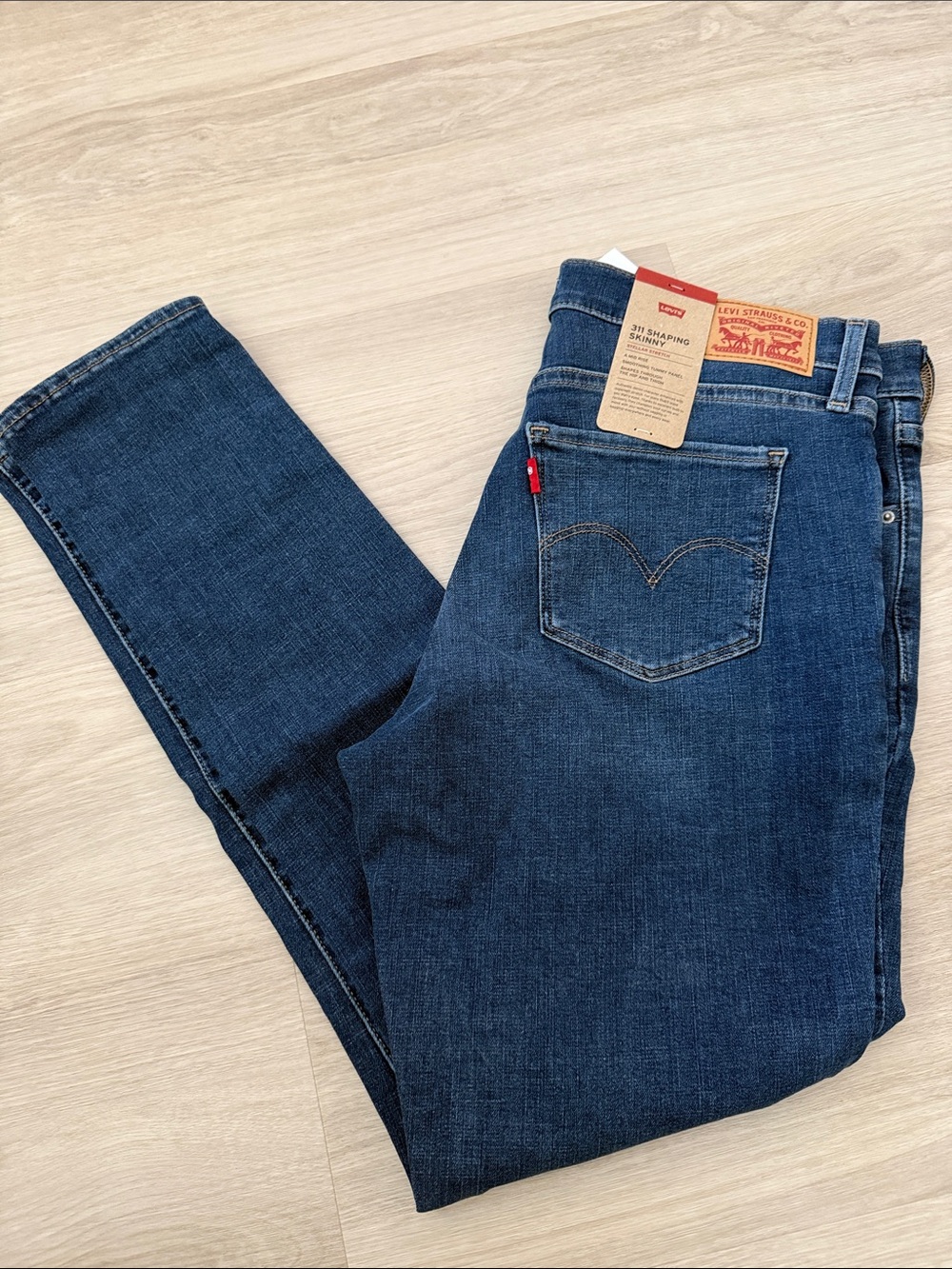 Levi's Women's Dark Blue Skinny Jeans with Red Tab